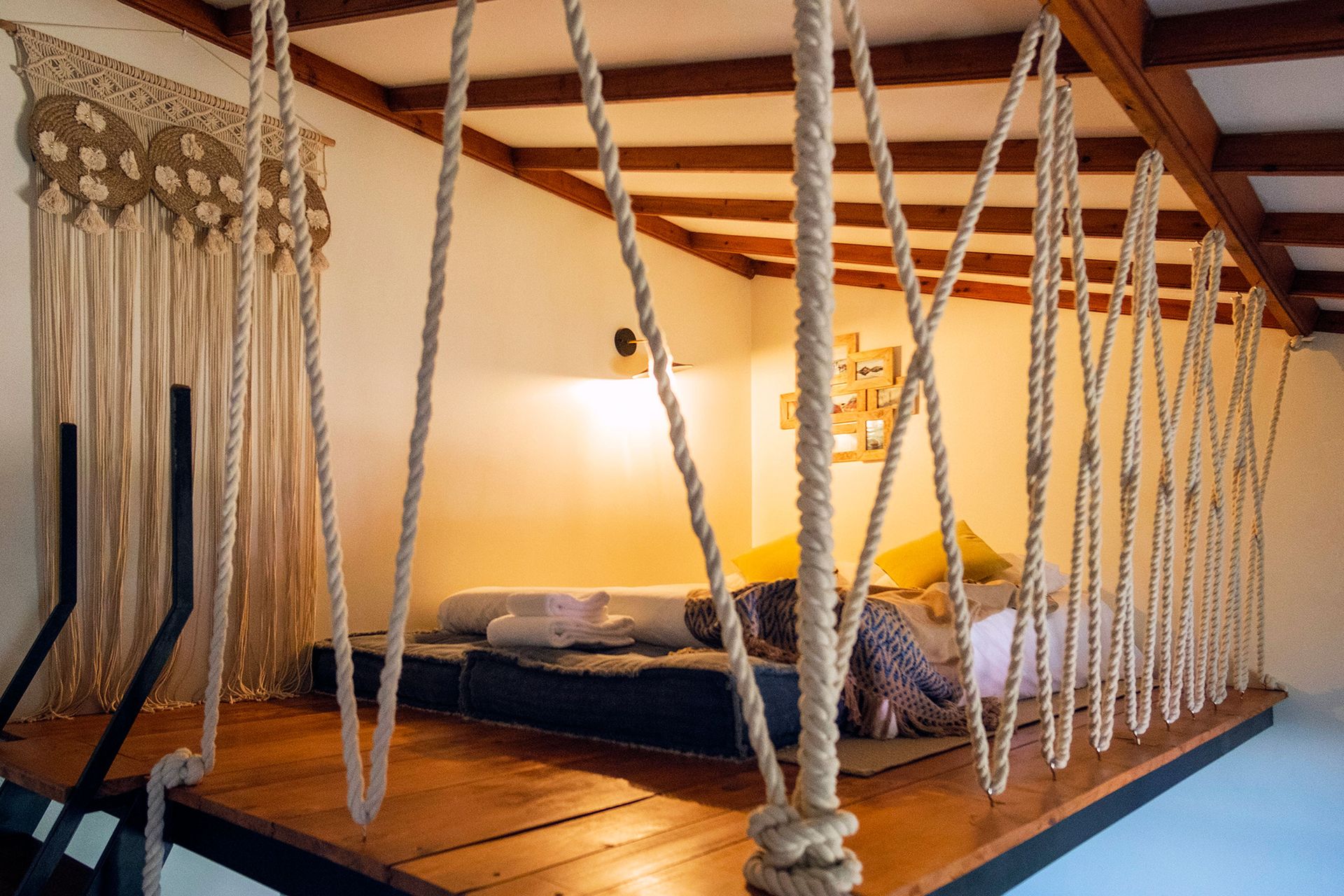 Mezanino com segunda cama