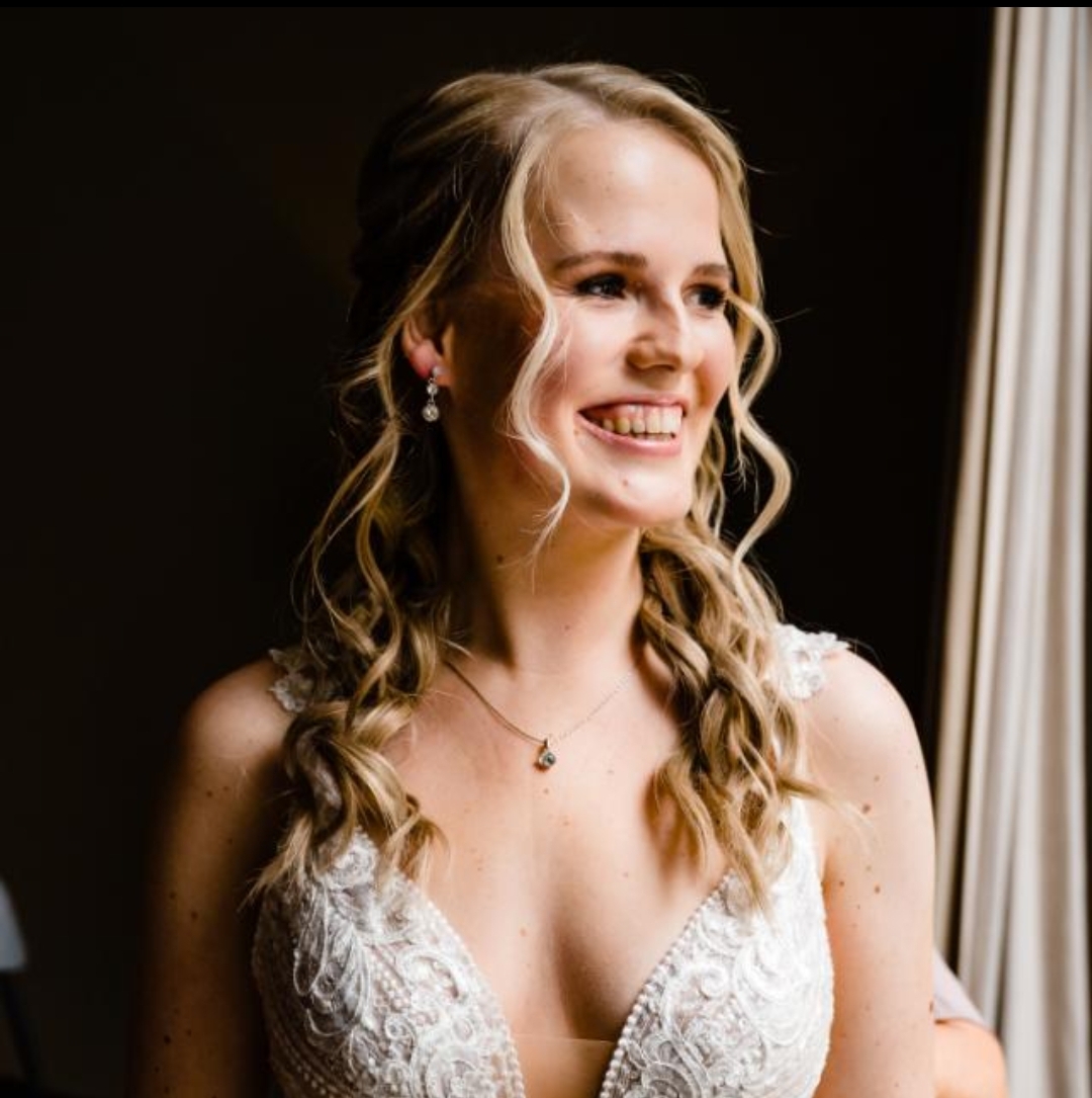 Eline - October 2022